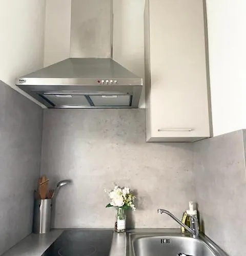 Apartamento Clara - Proche Gare Et Aéroport, Balcon *